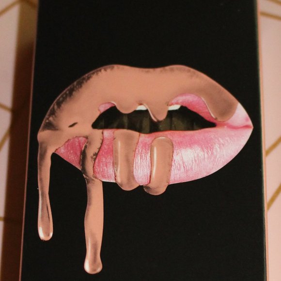 SOLD!💋Kylie Cosmetics Mini Bare Matte Lip Kit - Picture 8 of 14